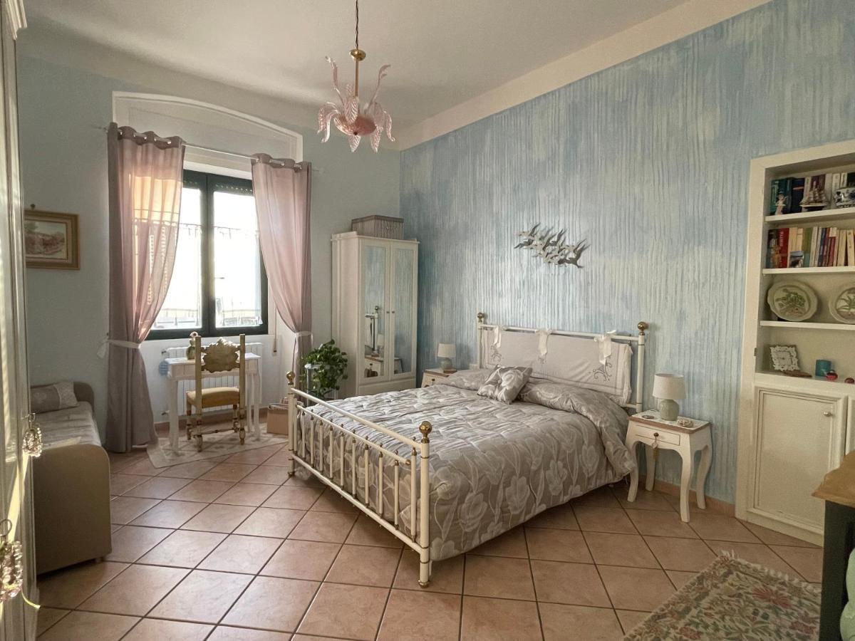 Апартаменты A Casa Di Stella Салерно Экстерьер фото